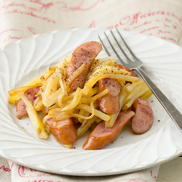 じゃがいもとソーセージのコンソメ炒め じゃがいもとソーセージのコンソメ炒め