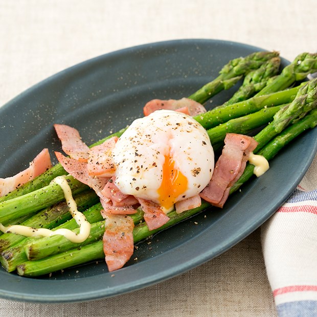 アスパラベーコンの温玉のせ アスパラベーコンの温玉のせ