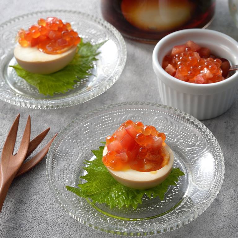 味付け半熟卵のいくらのせ 味付け半熟卵のいくらのせ